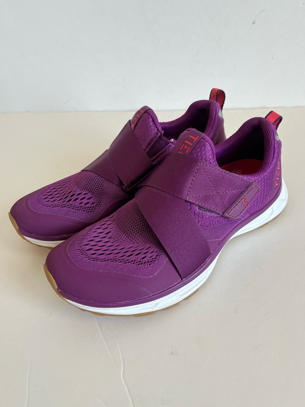 TIEM Slipstream Cycling Shoes Sangria Deep Purple Size 7